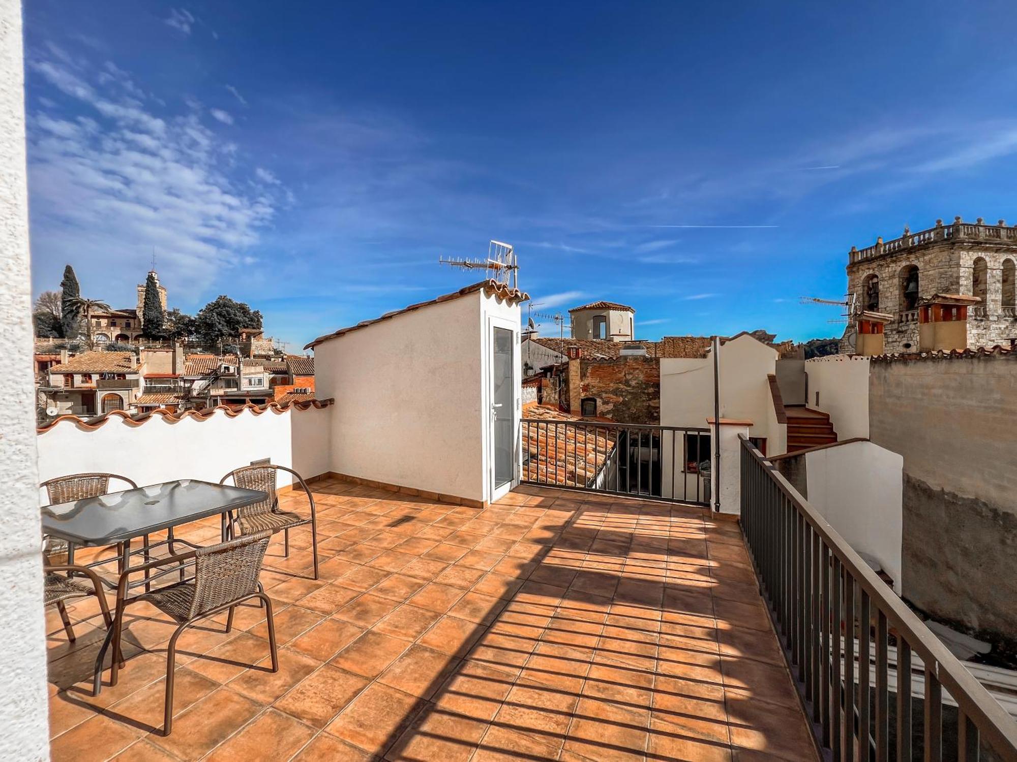 Ganganell Atic Apartamento Con Terraza En Besalú Dış mekan fotoğraf